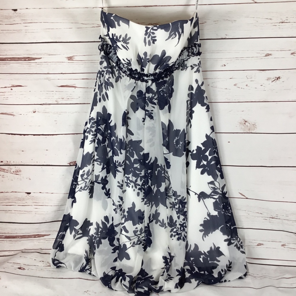 David’s Bridal Strapless Floral Bubble Dress‎